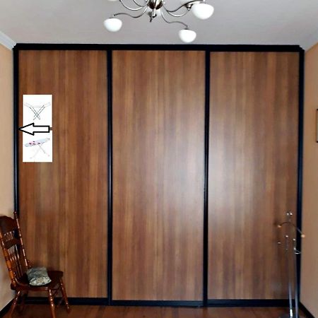 Apartment In The Historical City Center Chernivtsi Bagian luar foto