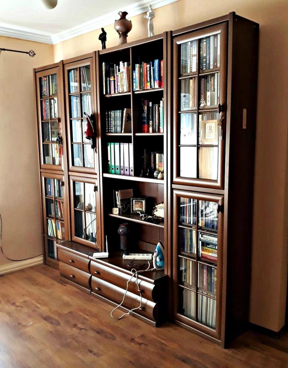 Apartment In The Historical City Center Chernivtsi Bagian luar foto